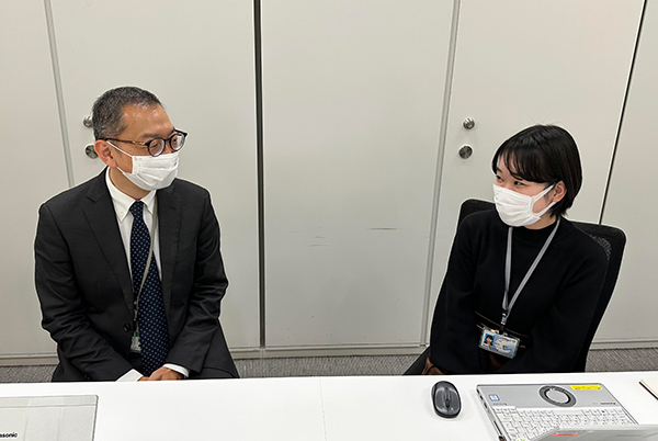 鈴木様(左)と関田様(右)